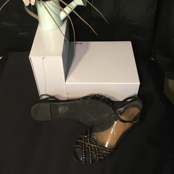 Seda Black with metallic accent sandals size 8M - Picture 3 of 3